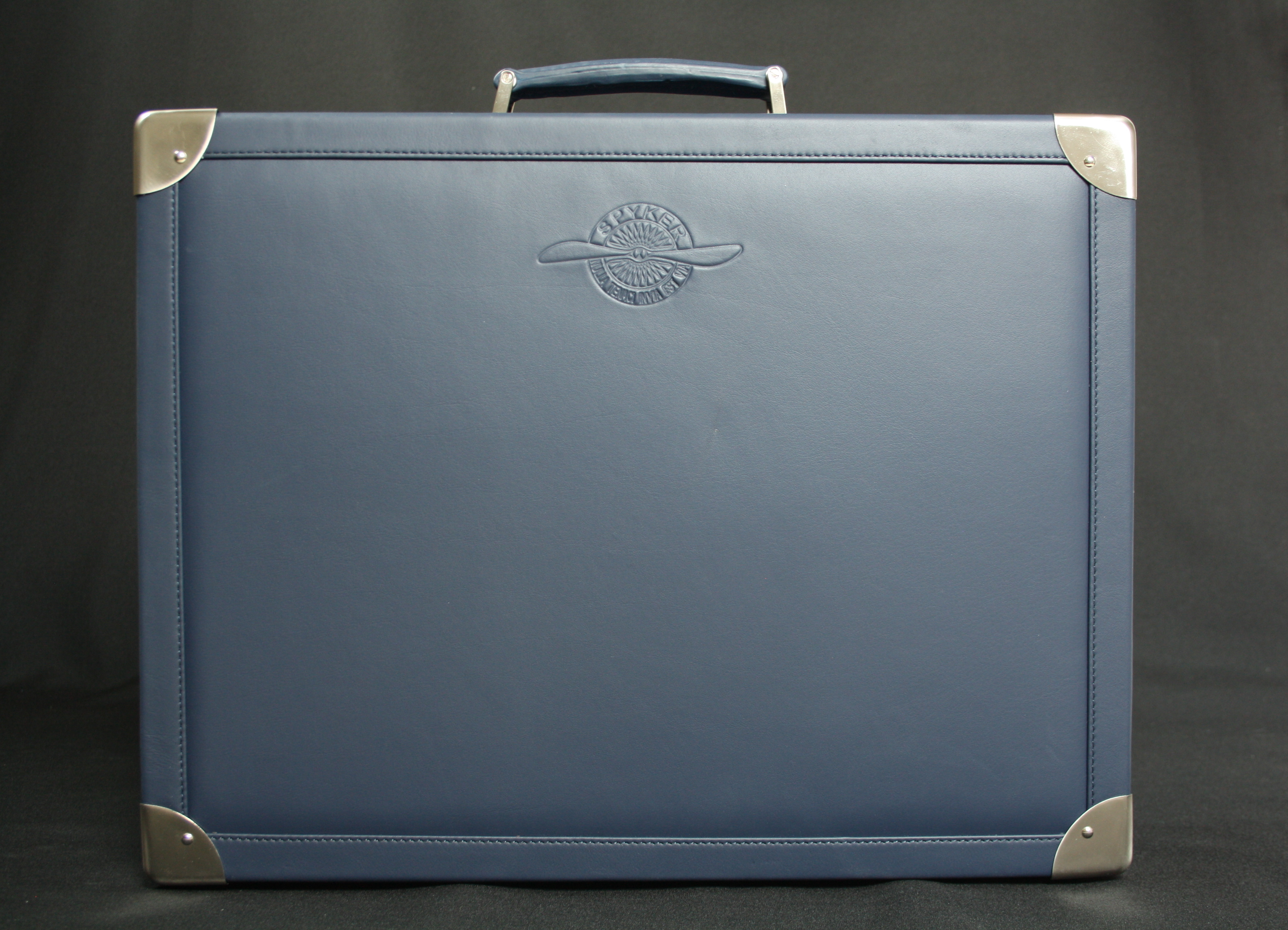 Spyker fitted luggage