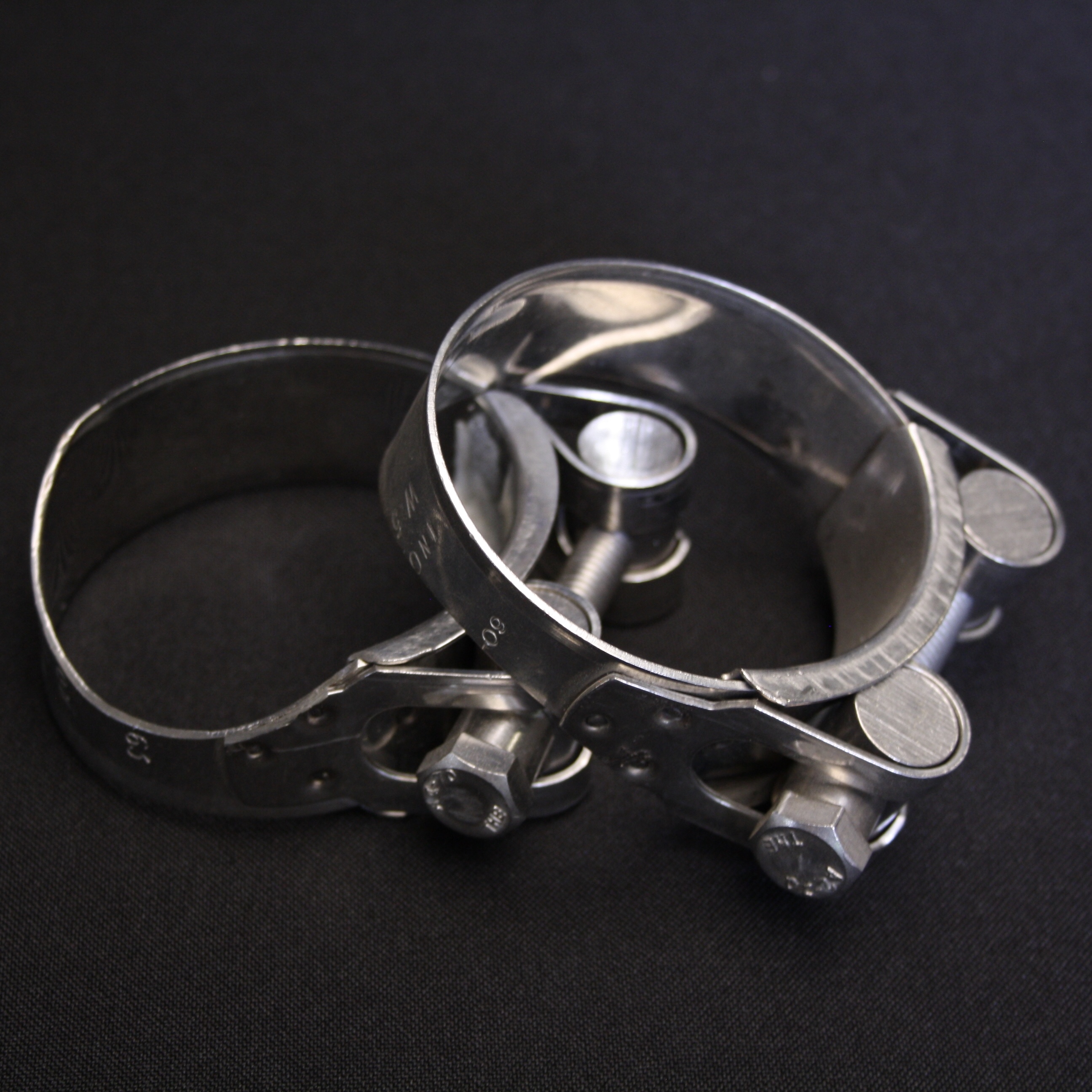 Door</br>hing clamp